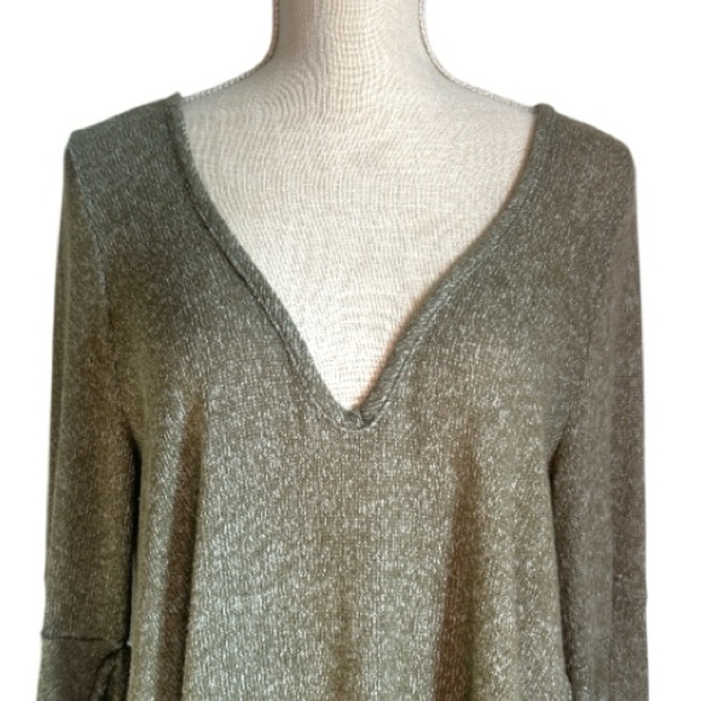 Mod Black Label Green Knit Sweater V-Neck Bell Sleeves accent side string ties - Picture 3 of 9
